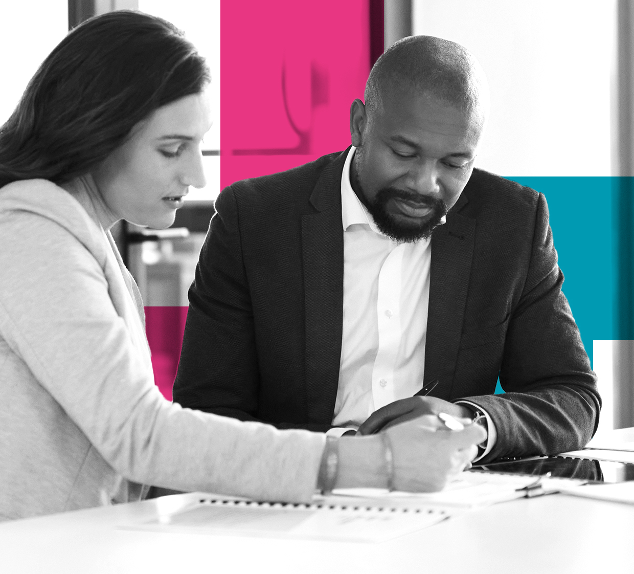 SINGLE-IMAGE_squares-employees_discussing-on-project-with-tablet_sep24