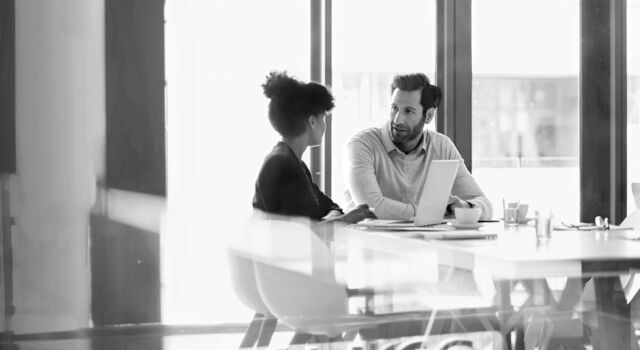 SINGLE-IMAGE_conversation-at-desk_oct23