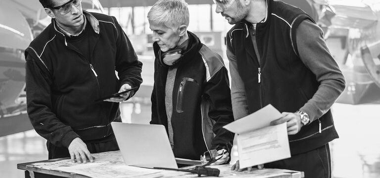 /bynder-asset/bynder:1B2EA5FA-AA70-4230-A9474BFD6824440E/Landscape_MD/SINGLE-IMAGE_aircraft-engineers-laptop_feb25.jpg?1749636442000