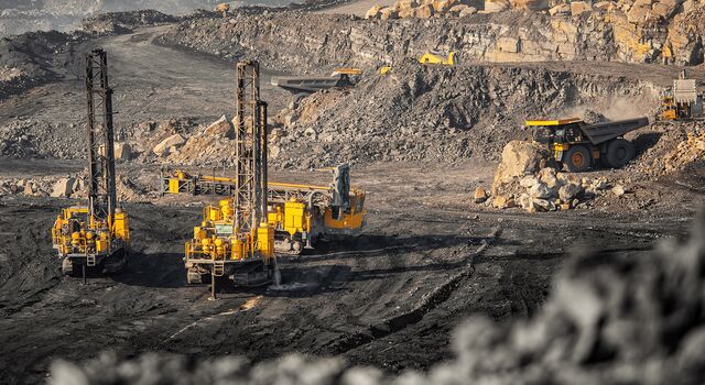 COLOUR IMAGE_EVS_Heavy industry_Jun26
