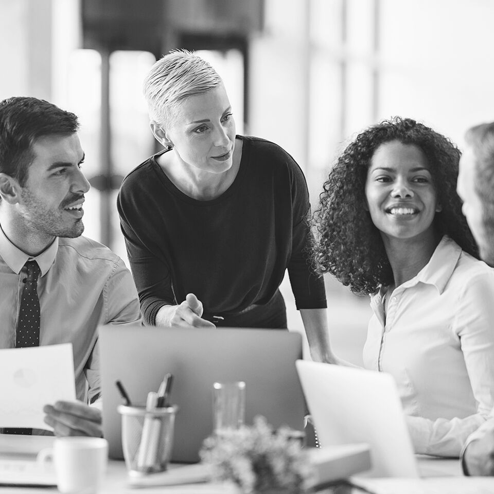 SINGLE-IMAGE_group-of-meeting-with-laptop_apr25