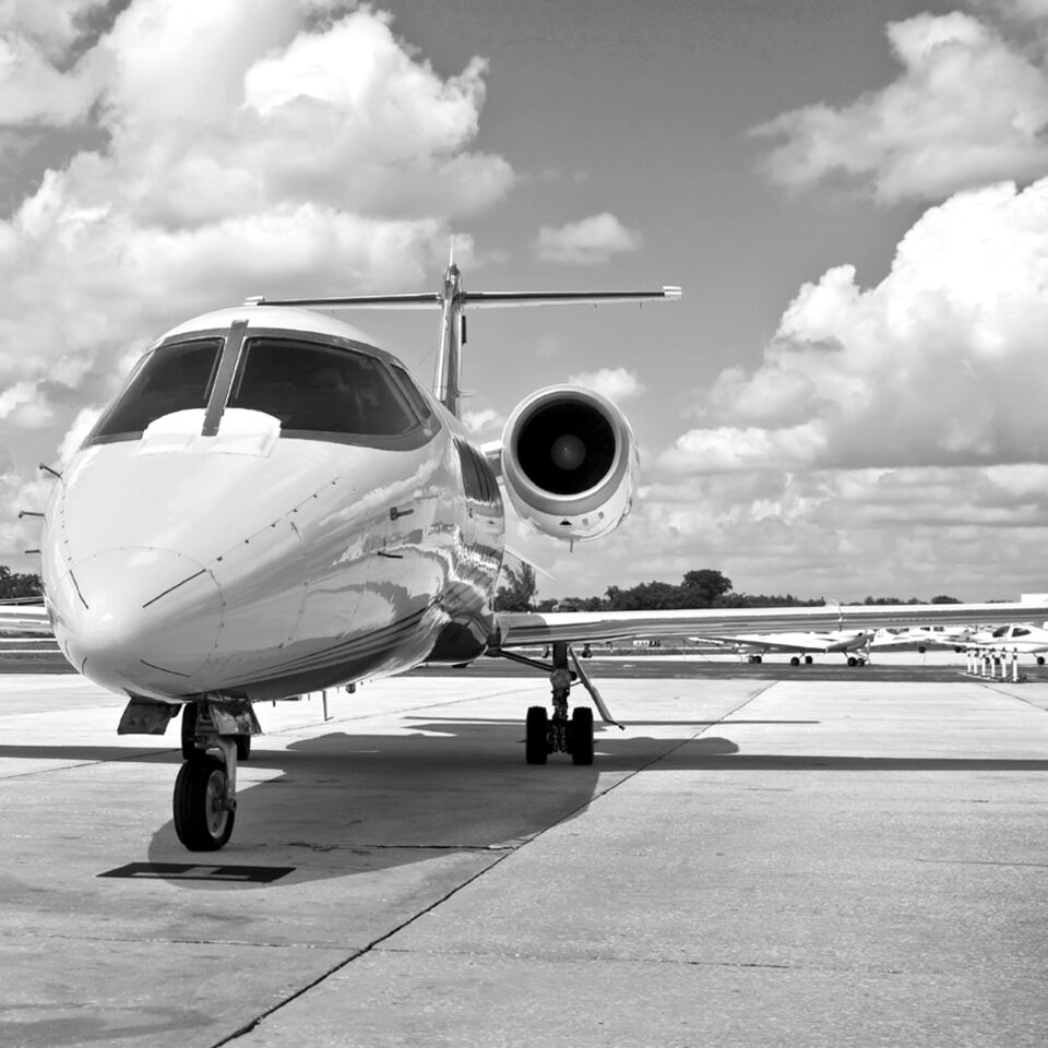 SINGLE-IMAGE_air-traffic-marshall-with-jet_nov23