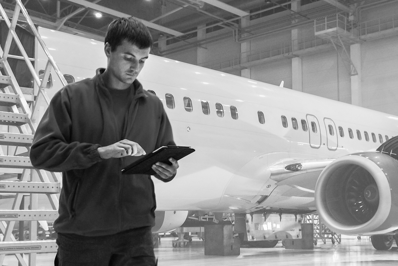 SINGLE-IMAGE_aviation-engineer-with-tablet_apr25
