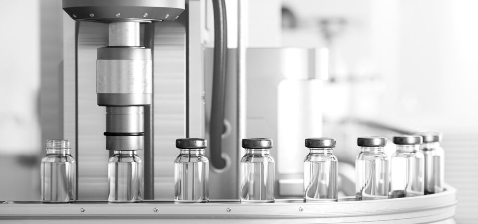 /bynder-asset/bynder:D76496A3-B343-4171-96A7B6B859C7519D/Landscape_LG/SINGLE-IMAGE_medicine-bottles-production-line-expanded_may24.png?1749636899000