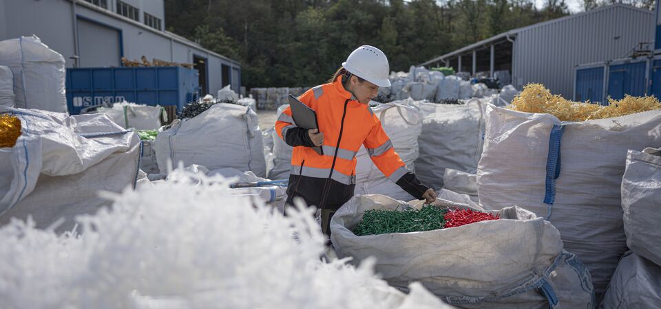 COLOUR-IMAGE_recycling_audit_feb26